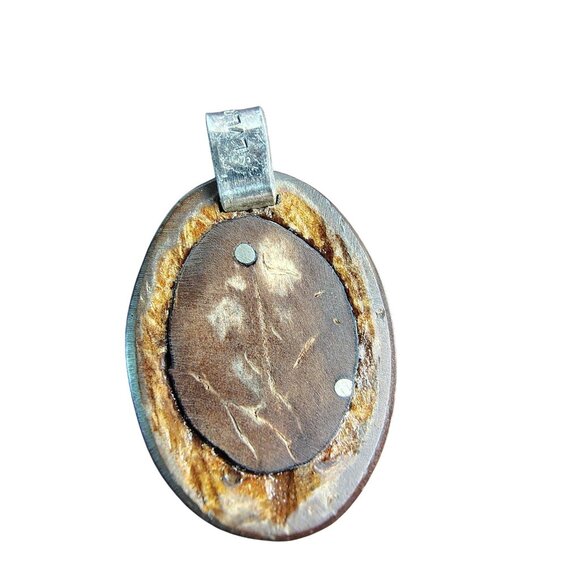 Handmade Coconut Shell Turquoise Chip Silver Pendant, Palm Leaf Design Tropical - Picture 2 of 2